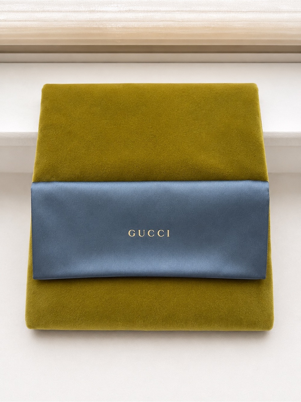 Green velvet Gucci pouch